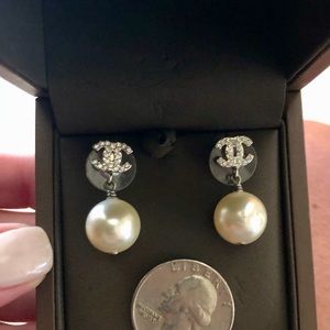 CHANEL Pearls Earrings